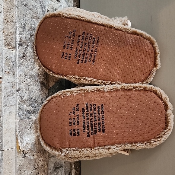 Peter Rabbit Cute Bunny Slippers - Picture 5 of 7